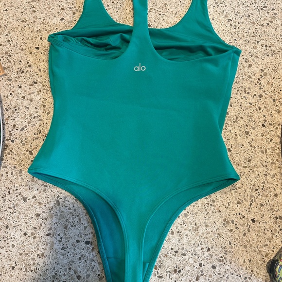 Alo sleek back bodysuit. - Picture 8 of 8